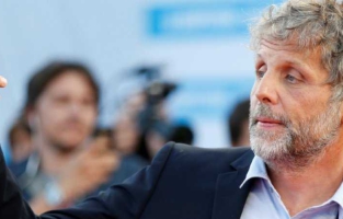 L'entourage de Dupont-Aignan dénonce les propos abjects de Guillon