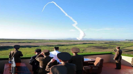 Corée du Nord Kim supervise l’essai d’un nouveau système antiaérien
