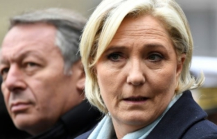  Le Parlement européen lève l'immunité de Marine Le Pen dans une affaire de diffamation 