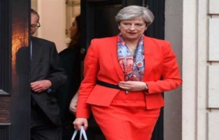 GB Theresa May en quête d'un gouvernement, fragilisé en vue du Brexit