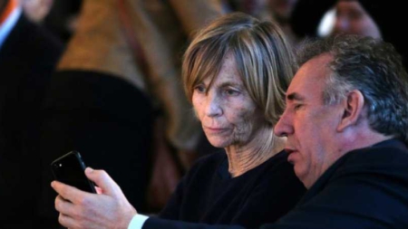 Emploi d’assistants Sarnez porte plainte pour dénonciation calomnieuse