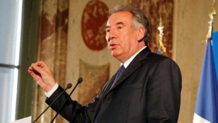 Bayrou dans une situation flagrante de conflit d’intérêt, selon Fenech