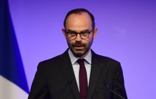 Quand les ministres boudent Matignon et préfèrent s'adresser directement à l'Élysée