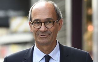 Éric Woerth avec Emmanuel Macron, c'est Mardi gras tous les jours