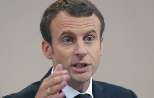 C'est du pipi de chat quand Emmanuel Macron critique le travail de ses ministres
