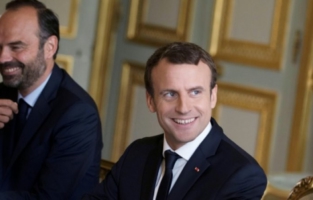 Forte baisse de popularité pour Macron selon un sondage