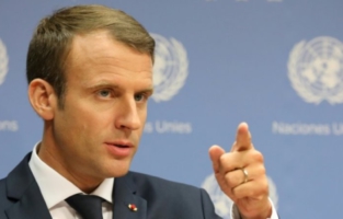 Des médias français totalement narcissiques Macron tacle une journaliste