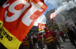 Réformes du droit du travail des syndicats CGT maintiennent la pression