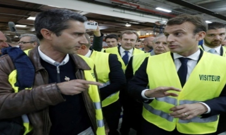 De retour chez Whirlpool, Macron se défend de favoriser les plus riches