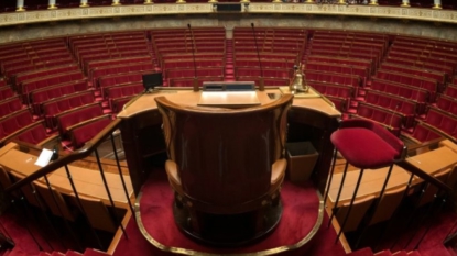 Drapeau européen le bureau de l’Assemblée confirme sa présence dans l’hémicycle