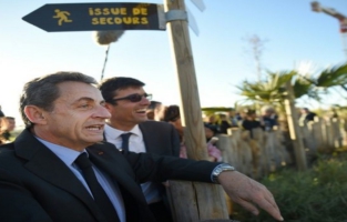 Avant Brigitte Macron, Sarkozy rend visite au bébé panda du zoo de Beauval
