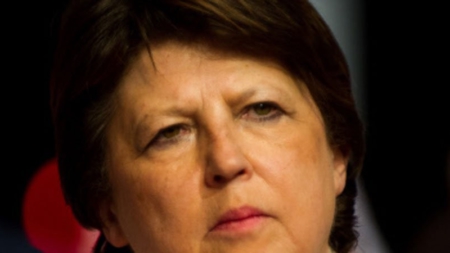 Agence du médicament la charge de Martine Aubry contre Emmanuel Macron