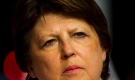 Agence du médicament la charge de Martine Aubry contre Emmanuel Macron