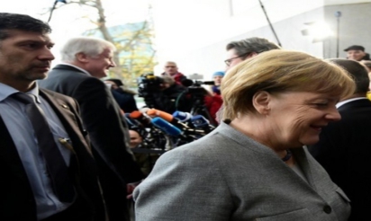 Allemagne Merkel joue son va-tout pour éviter la crise