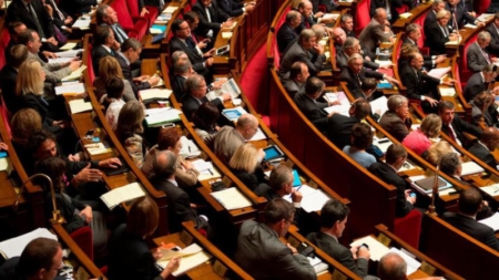 Payée 5 000 euros, une députée LREM se plaint de manger  pas mal de pâtes